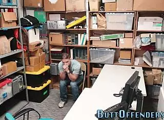 Gay thief gets caught giving a blowjob to amateur