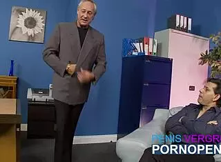 Vier Nuttige Babes In Intense Group Sex