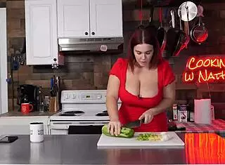 Always horny in the kitchen