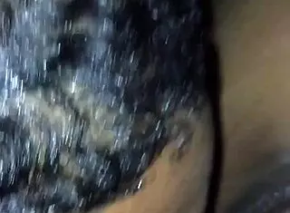 eating and stroking the pussy right got her pussy shaking on peekshow