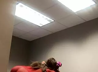 Latina in rough 3some with big black cock 😈