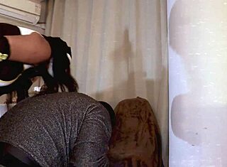 Moli za oproštaj ovog Halloweena kao časna sestra Julija Karioka istražuje mračne želje u BDSM-u