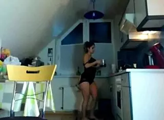 Sexydeas Bootylicious Ass Showoff Webcam Seduction