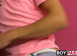 Грозни тинксове Джеймс и Кайлър в дебютен порно