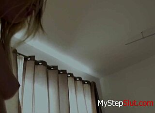 не мога да устоя да съблазнявам заварената си дъщеря на зазоряване всеки ден