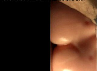 เย็ดตุ๊กตาเซ็กซ์แทนตาลีแรงๆในเซสชั่นควิกกี้