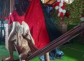 These restaurant waitresses are wild, I banged this big-ass chick raw