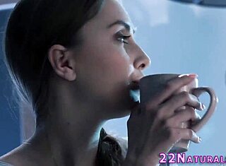 रीयल यूरोपियन बेब को फिंगर किया और मजा दिया हाई डेफिनिशन में