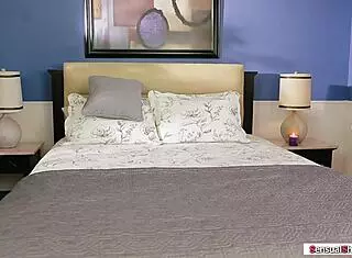 i licks and fucks busty babe