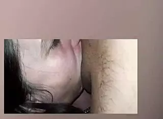 Friend gives amazing deepthroat blowjob to boyfriend 😍