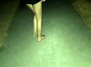 I show my ass without panties in public street