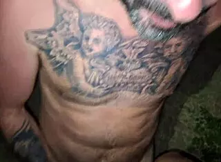 I show my ass without panties in public street