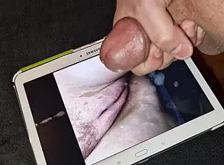 Cumshot Tribute For Gubbkuk1