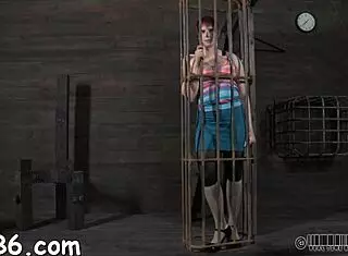 Hot slave delights with blowjob