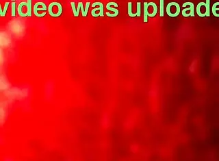 Que rico me modela sus uñas, latina style?