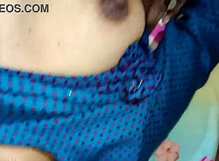 Сексуальная бхаби деси пизду трахают жестко в горячей компиляции с хинди стонами