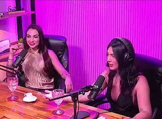 Little Blonde Naked In Studio For Bisexual Fun