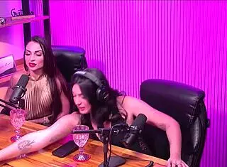 Little Blonde Naked In Studio For Bisexual Fun