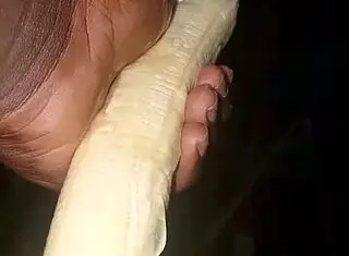 Plantain Versus Poivron: I Get Wet And Cum