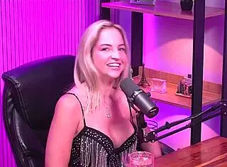 Little Blonde Naked In Studio For Bisexual Fun