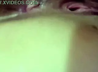 follada de coño ella esta sola en casa y quiere tiene un buen orgasmo