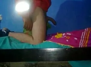 Amateur Ass Arrival with New Delivery Guy