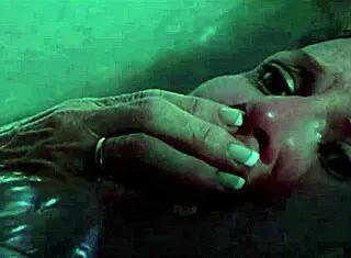 silent screamplay 2 with sexy nude bath girl undressing her dress