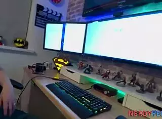 British Chubby Geek Gets Her First Dick Ride 😜