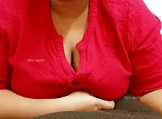 westbengal sexy bhabhi showing boobs