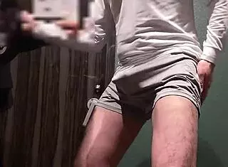 【M男の苛め方】男性閲覧禁止！綺麗な女性に長時間ペニスとボールを叩かれた結果？！