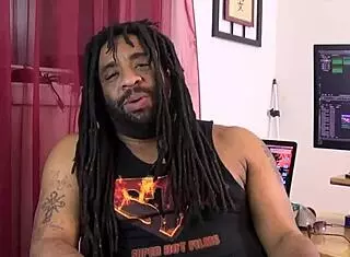 Poizon Ivy makes small cock sloppy wet