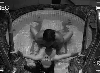 caught my wife cheatin’ in hotel jacuzzi... damn!