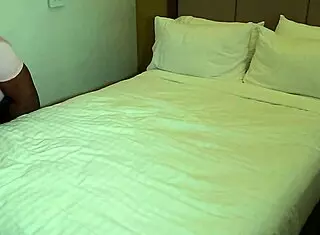 Bbw milf showcases her platinum booty.