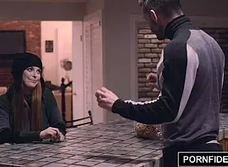 Pornfidelity Redhead Penny Pax Stays Warm