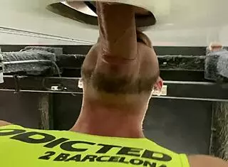 check out these huge dicks and massive cumshots in this amateur gay compilation?