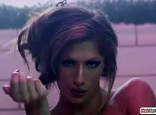 Shemale Jade Venus Boldly Fucks Lady to Intense Squirt Orgasm