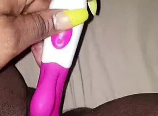BBW Plays With Wet Hairy Pussy Using Vibrator That Keeps Dying Up Close!