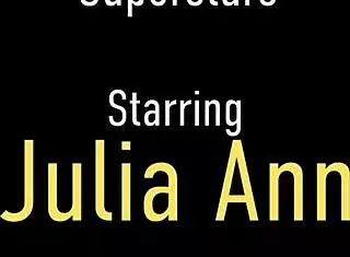 Lovehole Licking Lesbians Julia Ann And Vicky Vette Eating Pussy