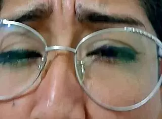 Welcoming New Neighbor with Hot Teen Blowjob Action