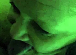 Homemade video of cougar and old amateur