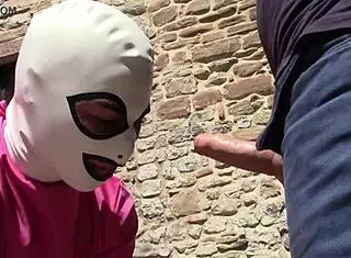 laura on heels amateur 2021 in pink outfit for outdoor fun with partner