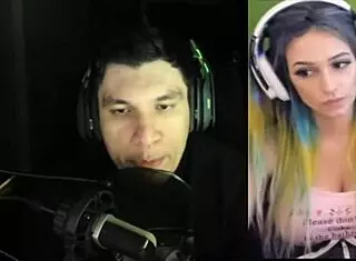 JOYC GEE AND TRAINWRECKS LIVE WEBCAM SHOW EXCITING VIEWERS