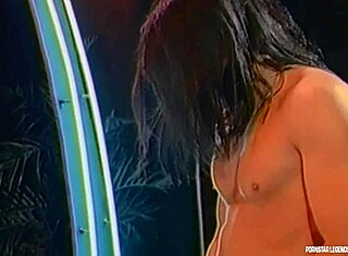 Porno yıldızı Olivia, Vince Vouyer'ı lezbiyen grupta anal pompalıyor