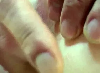 Italian milf screams loud while wrecking her hot wet hole!