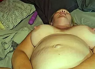 The pregnant woman gets a thick creampie in her pussy during sex