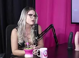 eles buscam novas criadoras em sheer red lingerie compilation