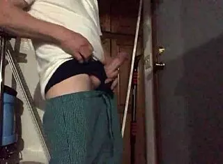 Self pleasure of a gay amateur