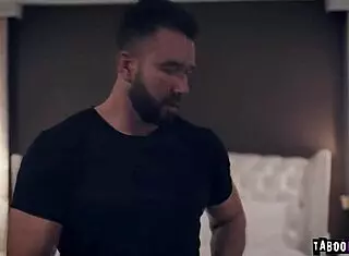 Homeless Teen 18+ Stalks Family Man Who Showed Her Kindness In Unexpected Encounter