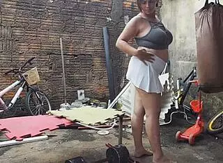 She went to the gym and ended up with POV monster cock fucking her BBW body