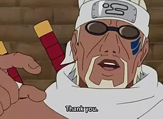 Novinha gently sits on the pole